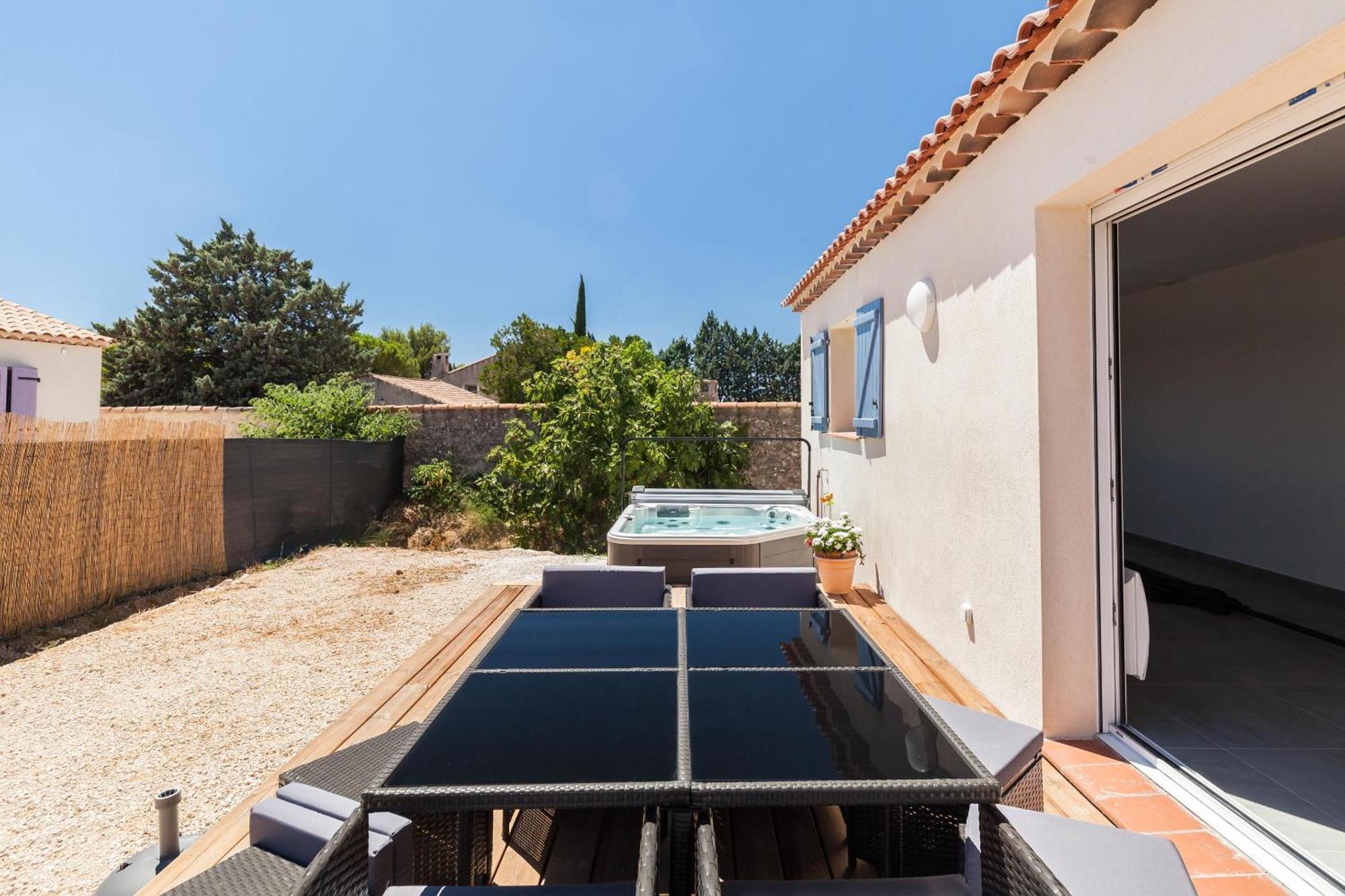 ""Villa Dos"" 80 M2 Avec Jacuzzi Saint-Mitre-les-Remparts Exterior photo